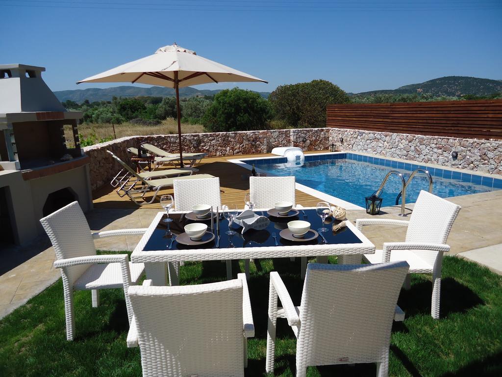 Next To Haraki Beach , Taverns Bars & 10 To Lindos Zimmer foto